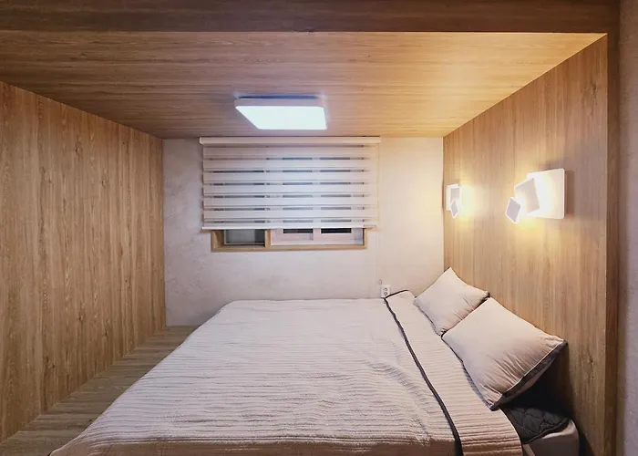 Near Lotte World! Best-rated Close To Seongsu, Gangnam, And Asan Medical Center * Seoul