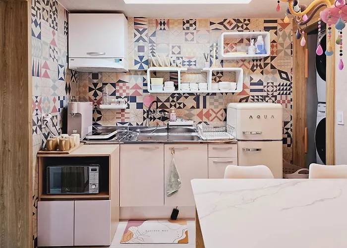 Near Lotte World! Best-rated Close To Seongsu, Gangnam, And Asan Medical Center Seoul