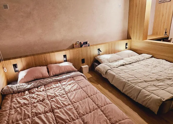 Near Lotte World! Best-rated Close To Seongsu, Gangnam, And Asan Medical Center *