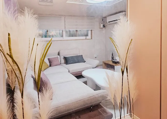 Near Lotte World! Best-rated Close To Seongsu, Gangnam, And Asan Medical Center