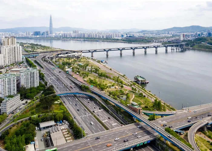 Apartment Near Lotte World! Best-rated Close To Seongsu, Gangnam, And Asan Medical Center *